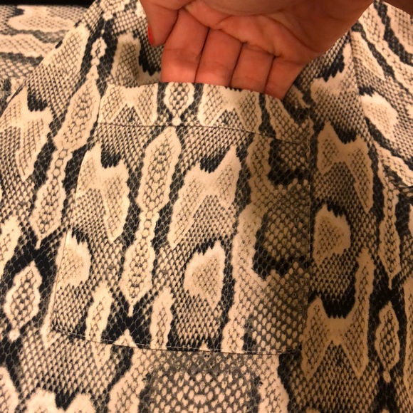 Express Snake Skin pattern button down blouse - Picture 4 of 8
